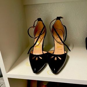 New Gucci pumps sz 8.5. Box & dust bags available